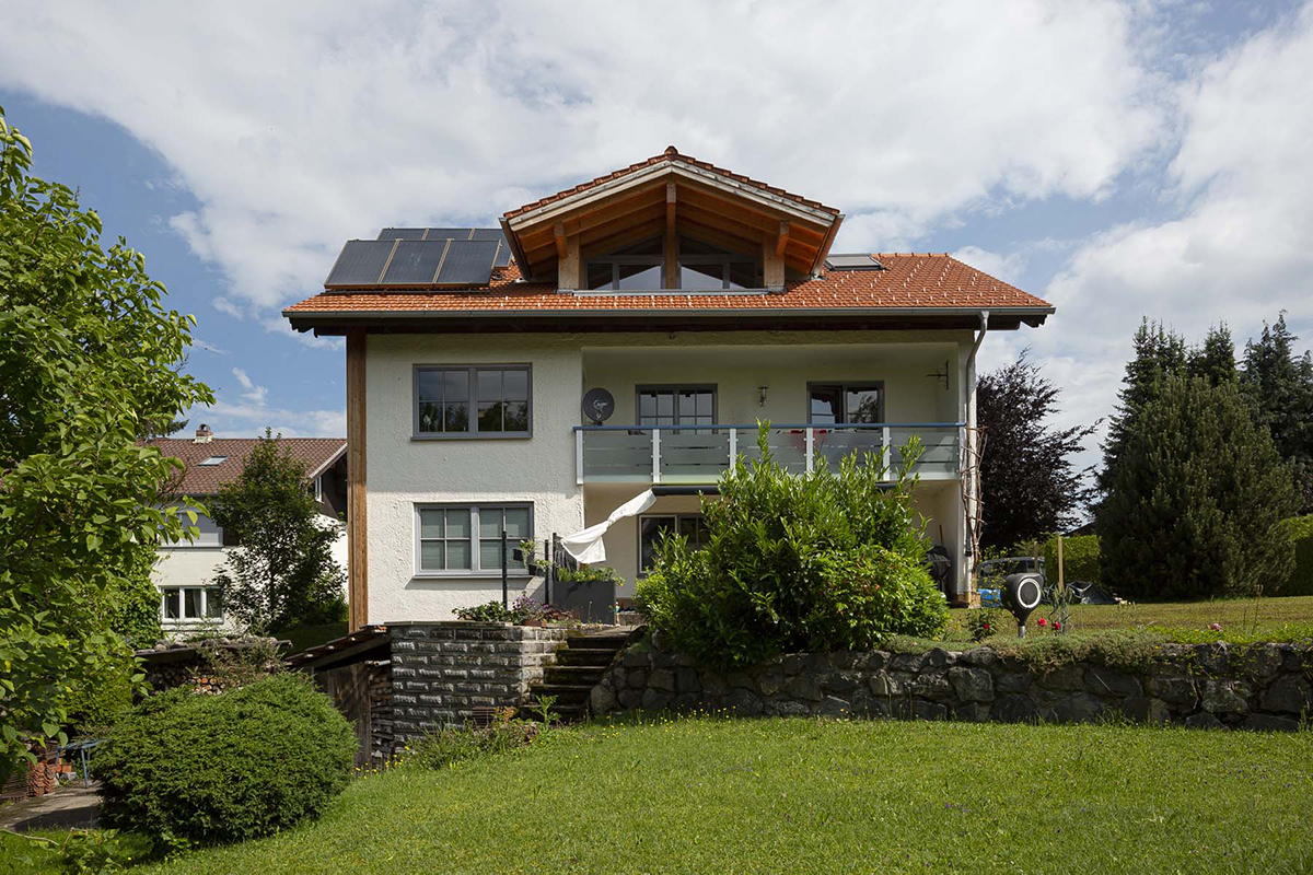 Dachgeschossausbau mit Gauben in Rückholz